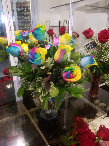 Florist «Metro Florist & Gifts», reviews and photos, 216 W 6th St, Ferris, TX 75125, USA