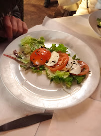 Salade caprese du Restaurant français Le Jardin du Roy à Paris - n°4