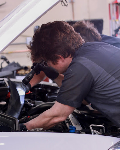 Auto Repair Shop «Kings Cross Automotive - Independent Jaguar & Land Rover Service», reviews and photos, 315 E Reserve St, Vancouver, WA 98661, USA