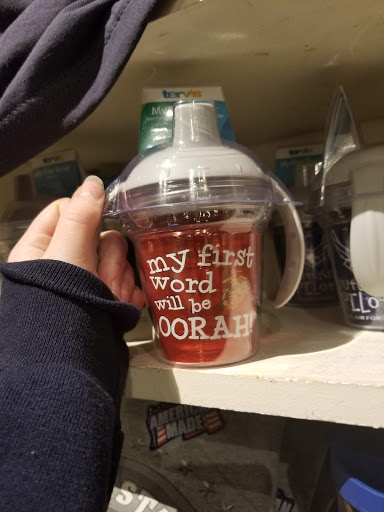 American Restaurant «Cracker Barrel Old Country Store», reviews and photos, 4210 Marlane Dr, Grove City, OH 43123, USA