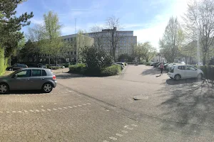 Besucherparkplatz - Bezirksregierung Detmold image