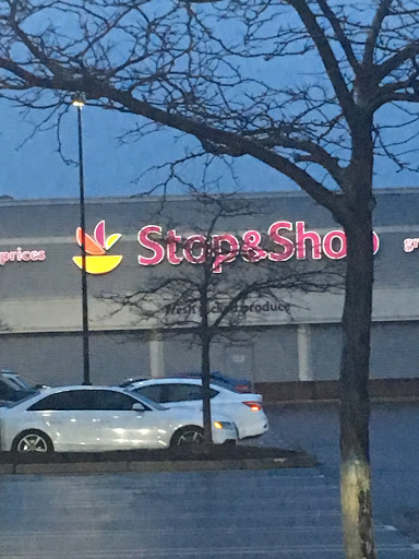 Grocery Store «Stop & Shop», reviews and photos, 1360 E Town Rd, Milford, CT 06460, USA