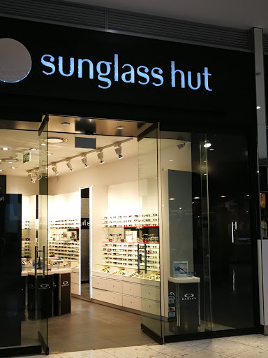 Sunglass Hut