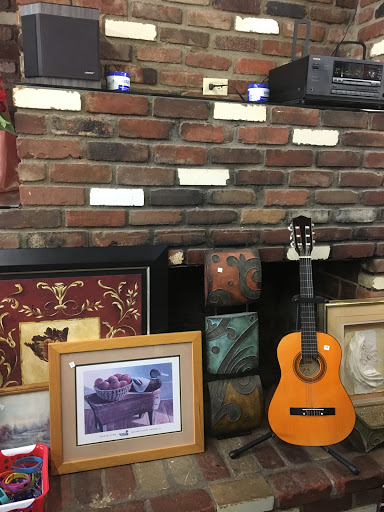 Gift Shop «Precious Life Thrift & Gift», reviews and photos, 3622 Florista St, Los Alamitos, CA 90720, USA