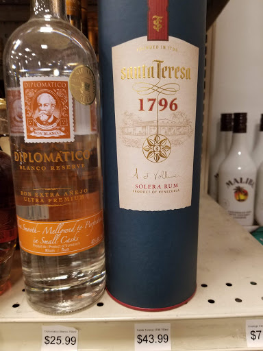 Wine Store «Cumberland Wine & Spirits», reviews and photos, 275 Broad St, Cumberland, RI 02864, USA