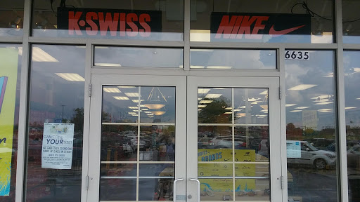 Shoe Store «Shoe Dept.», reviews and photos, 6635 Winchester Blvd, Canal Winchester, OH 43110, USA