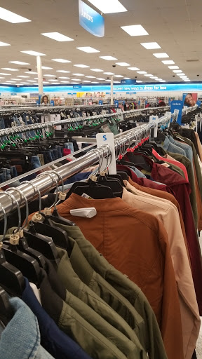Clothing Store «Ross Dress for Less», reviews and photos, 2180 MacArthur Rd, Whitehall, PA 18052, USA