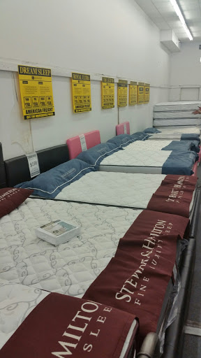 Furniture Store «American Freight Furniture and Mattress», reviews and photos, 10333 Northfield Rd, Northfield, OH 44067, USA