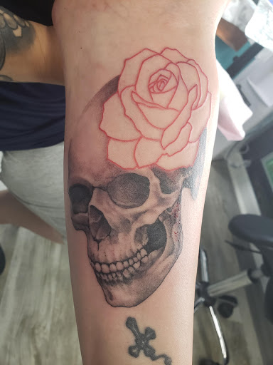 Tattoo Shop «The Inkery Tattoo Studio», reviews and photos, 110 Kirkland Cir, Oswego, IL 60543, USA