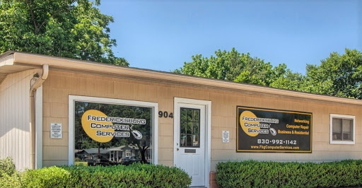 904 N Milam St, Fredericksburg, TX 78624, USA