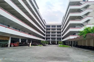 Manuel L. Quezon University image