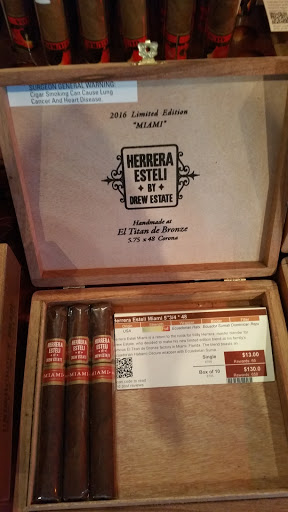 Cigar Shop «Miami Cigar Shop - Neptune Cigars SuperStore», reviews and photos, 9308 S Dixie Hwy, Kendall, FL 33156, USA