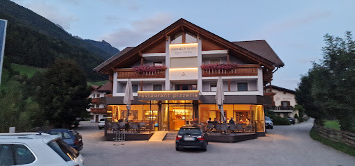 Ahrner Wirt Ristorante & Pizzeria in San Giovanni, Provincia Autonoma di Bolzano – Alto Adige
