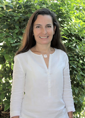 Claudia Di Costanzo Naturopathe Coaching émotionnel Cours de Yoga à Muret