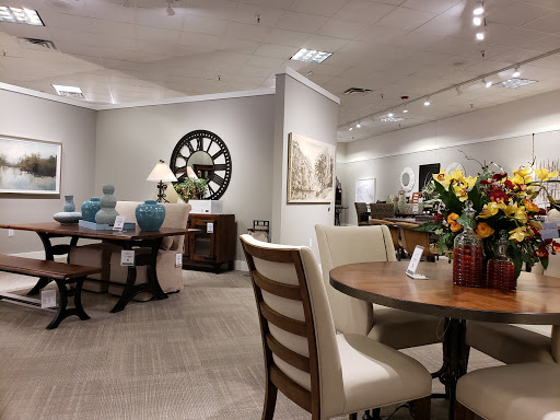Furniture Store «Havertys Furniture», reviews and photos, 1725 N Rock Rd, Wichita, KS 67206, USA