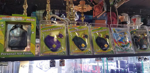 Tobacco Shop «Kazzaz Smoke Shop», reviews and photos, 6355 W Montrose Ave, Chicago, IL 60634, USA