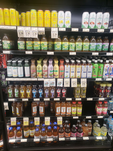 Grocery Store «Fresh Thyme Farmers Market- Town & Country», reviews and photos, 13957 Manchester Rd, Ballwin, MO 63011, USA