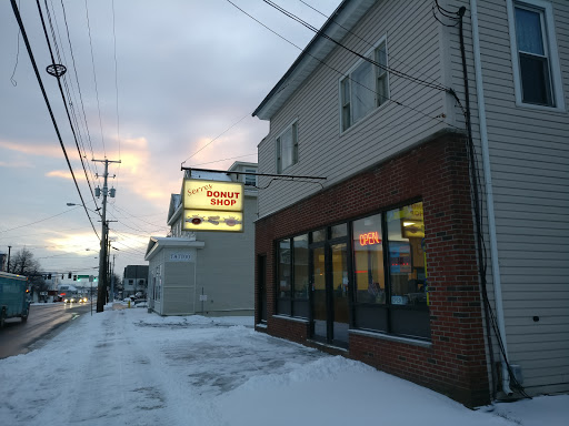 Donut Shop «Serres Donut Shop», reviews and photos, 135 W Manlius St, East Syracuse, NY 13057, USA