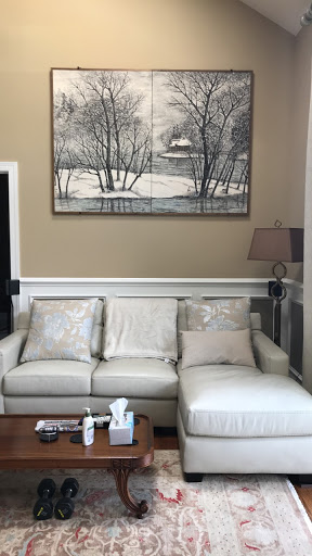 Furniture Store «Raymour & Flanigan Furniture and Mattress Store», reviews and photos, 14 Candlewood Lake Rd, Brookfield, CT 06804, USA