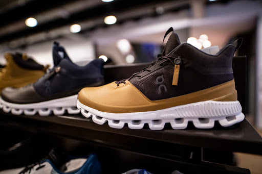 Mejores Para Comprar Zapatillas Deportivas Cerca De Mi, Abren Hoy