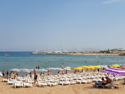 Photo de Didim resort beach protégé par des falaises