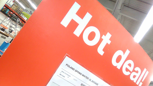 Office Supply Store «Staples», reviews and photos, 49 W Jericho Turnpike, Huntington Station, NY 11746, USA