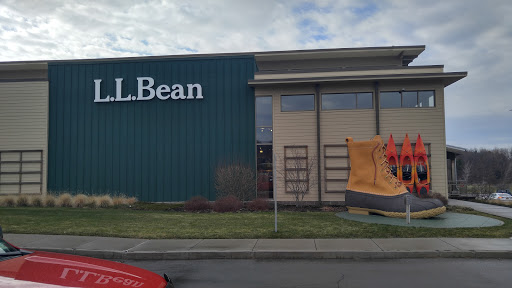 Clothing Store «L.L. Bean», reviews and photos, 60 Eastview Mall Dr, Victor, NY 14564, USA