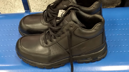 Clothing Store «Ross Dress for Less», reviews and photos, 3201 Eastway Dr, Charlotte, NC 28205, USA