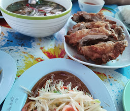 ร้านส้มตำบางแสน รสแซ่บ อาหารตามสั่ง photo