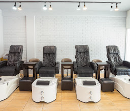 Pretty Nails Spa Americas photo