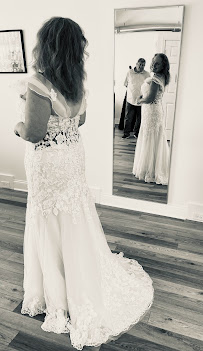 Bruna's Tailor & Alterations - Photo 2 - Car repair in Shorewood, WI, Milwaukee