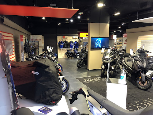 Yamaha Rent - Location Motos & Scooters - Espace Murit à Châtillon