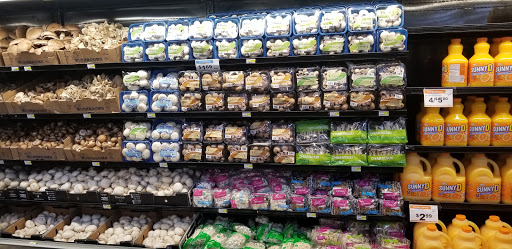 Toyota Dealer «Claremont Toyota», reviews and photos, 601 Auto Center Dr, Claremont, CA 91711, USA