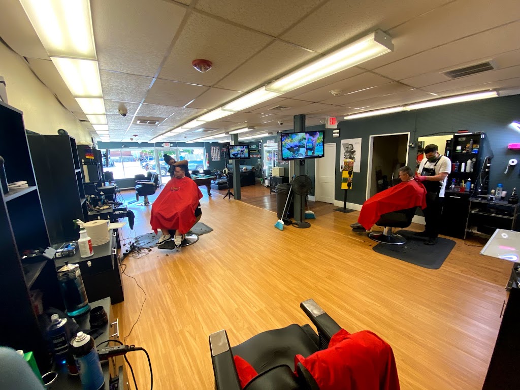 Limitless Barbershop 01844