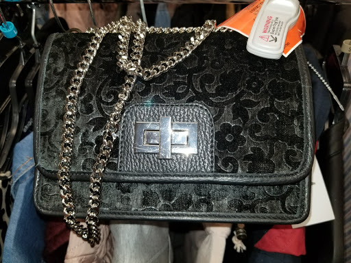 Clothing Store «Ross Dress for Less», reviews and photos, 6900 Katella Ave, Cypress, CA 90630, USA