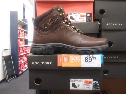 Shoe Store «Rack Room Shoes», reviews and photos, 9600 S Interstate Hwy 35 N100, Austin, TX 78748, USA