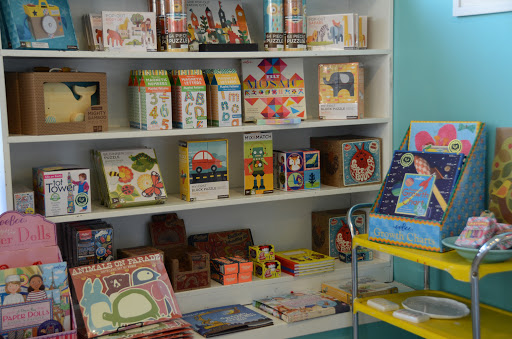 Ephemera, 505 E Locust St, Des Moines, IA 50309, USA, 