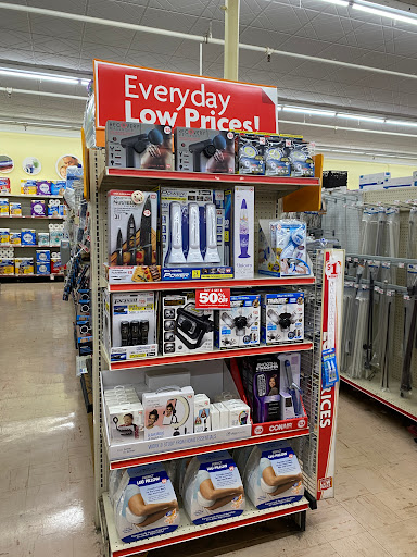 Dollar Store «FAMILY DOLLAR», reviews and photos, 1313 N Lewis Ave, Waukegan, IL 60085, USA