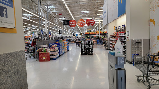 Department Store «Walmart Supercenter», reviews and photos, 201 Edwards Blvd, Lake Geneva, WI 53147, USA