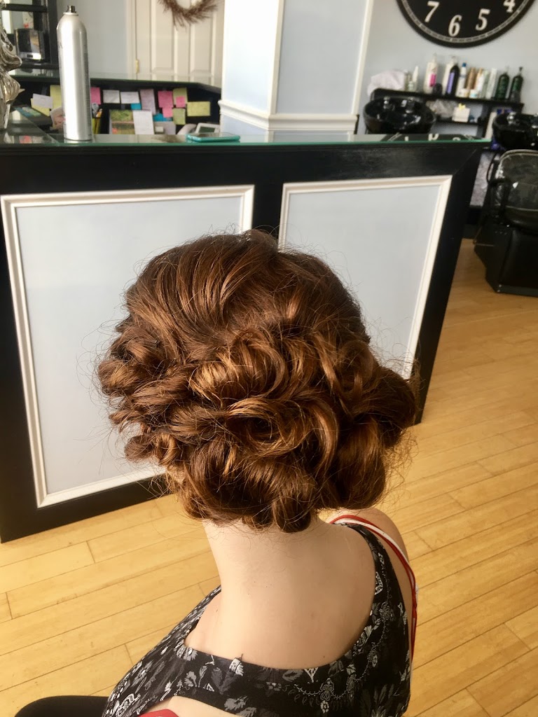 Mercier's Salon 04619