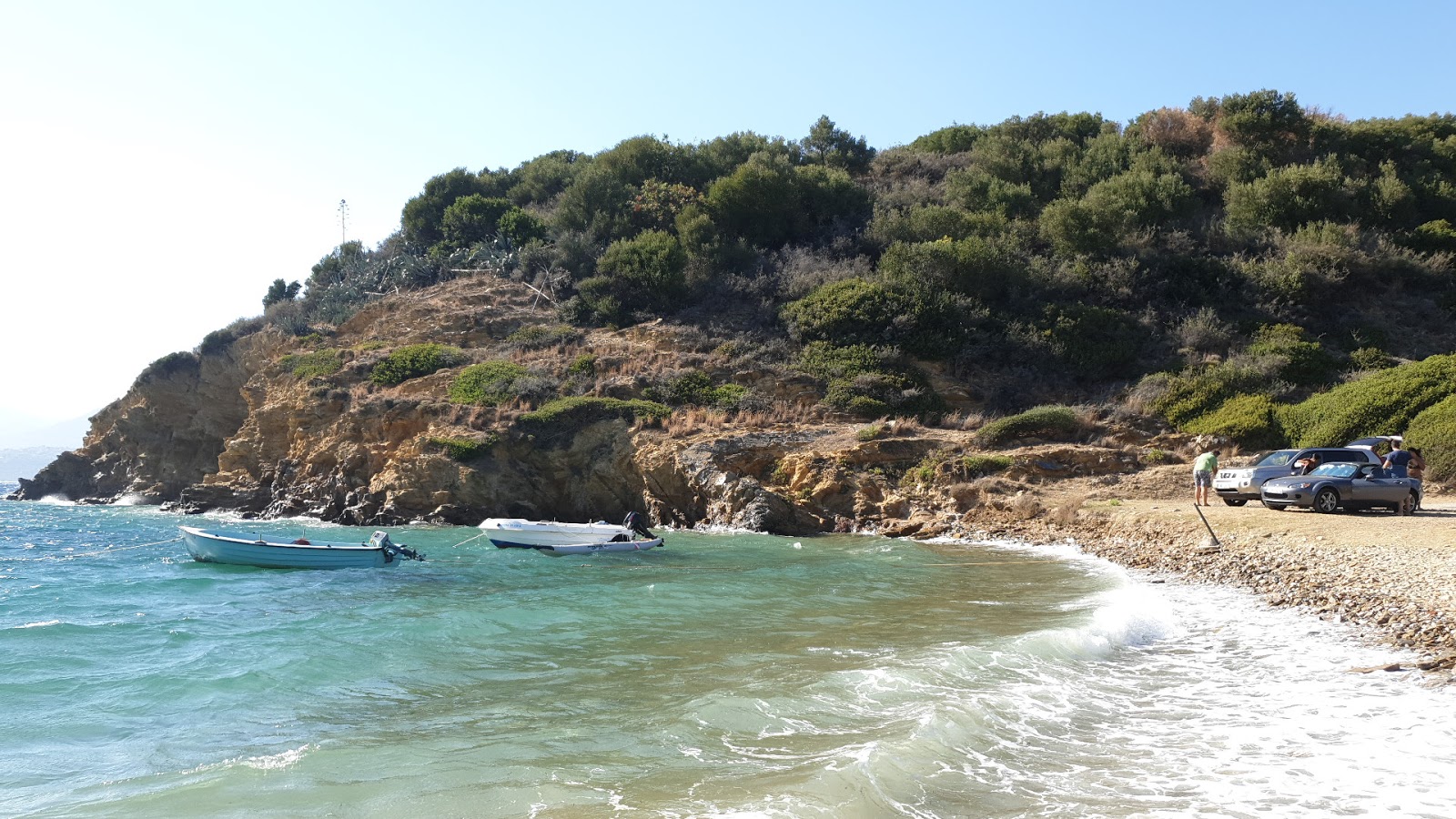 Photo de Githio beach III avec l'eau turquoise de surface