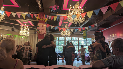 Centers to learn tango in Buenos Aires