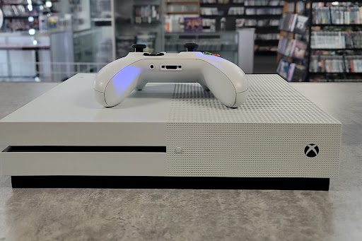 Video Game Store «Game On Movies & Games», reviews and photos, 7500 Ulmerton Rd unit 14, Largo, FL 33771, USA