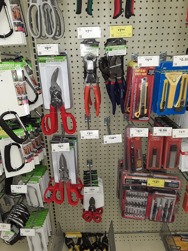 Hardware Store «Harbor Freight Tools», reviews and photos, 7523 Boulevard 26, North Richland Hills, TX 76180, USA