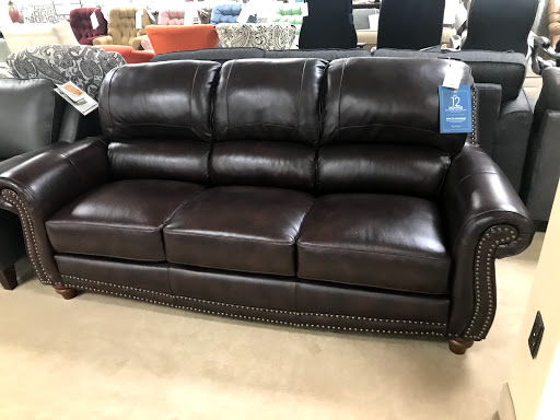 Furniture Store «Edwards Furniture», reviews and photos, 800 W Central Ave, Springboro, OH 45066, USA