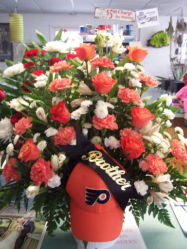 Florist «Heart To Heart Flower Shop», reviews and photos, 137 Fishing Creek Rd, Cape May, NJ 08204, USA