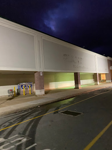 Grocery Store «Giant Food Stores», reviews and photos, 2910 Springfield Rd, Broomall, PA 19008, USA