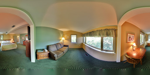 Restaurant «Hawkshead Restaurant», reviews and photos, 523 Hawks Nest Dr, South Haven, MI 49090, USA