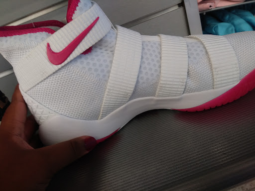 Sportswear Store «Champs Sports», reviews and photos, 200 S Broadway St, McAllen, TX 78501, USA