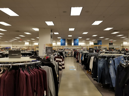 Department Store «Nordstrom Rack Bergen Town Center», reviews and photos, 510 Bergen Town Center, Paramus, NJ 07652, USA